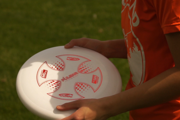Discraft v Innova hands
