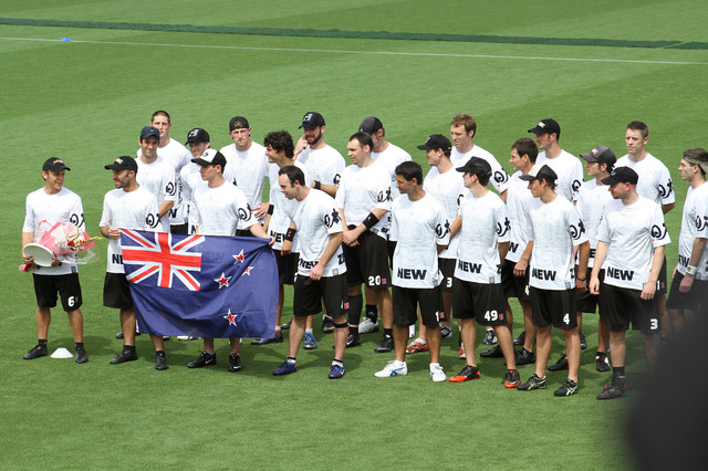 Team New Zealand at WUGC 2012 (William Brotman - <a href=http://UltiPhotos.com>UltiPhotos.com</a>)