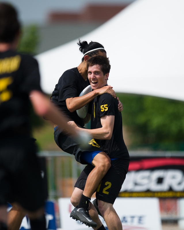 It was Mickle to Morrissy on the final point, making for a fitting end to the Mamabird season. (Kevin Leclaire - UltiPhotos.com)