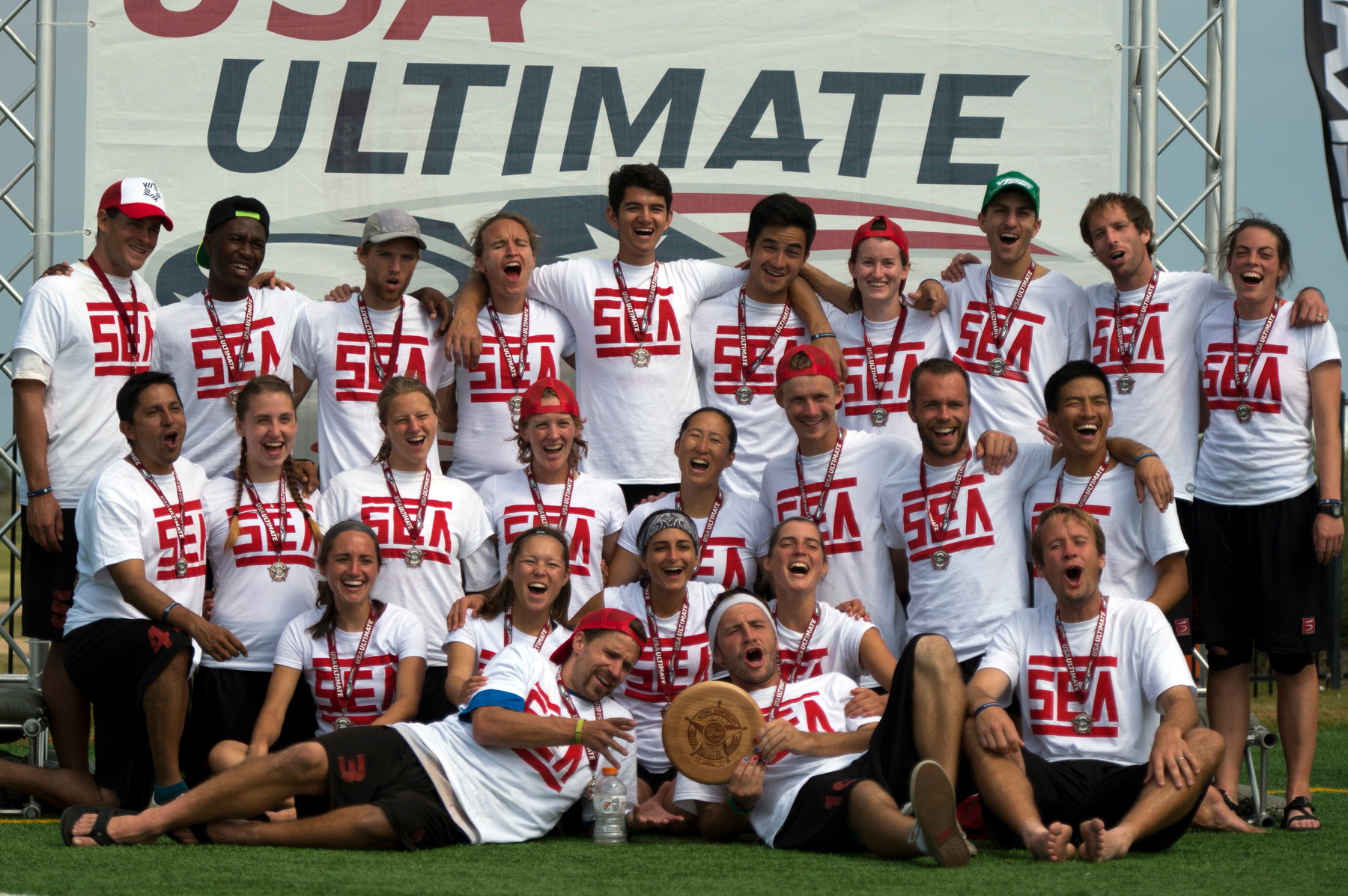 Seattle Mixed (aka the Ghetto Birds) take 2nd place in the Mixed Division of the USA Club Championships. (Jolie Lang - UltiPhotos.com)